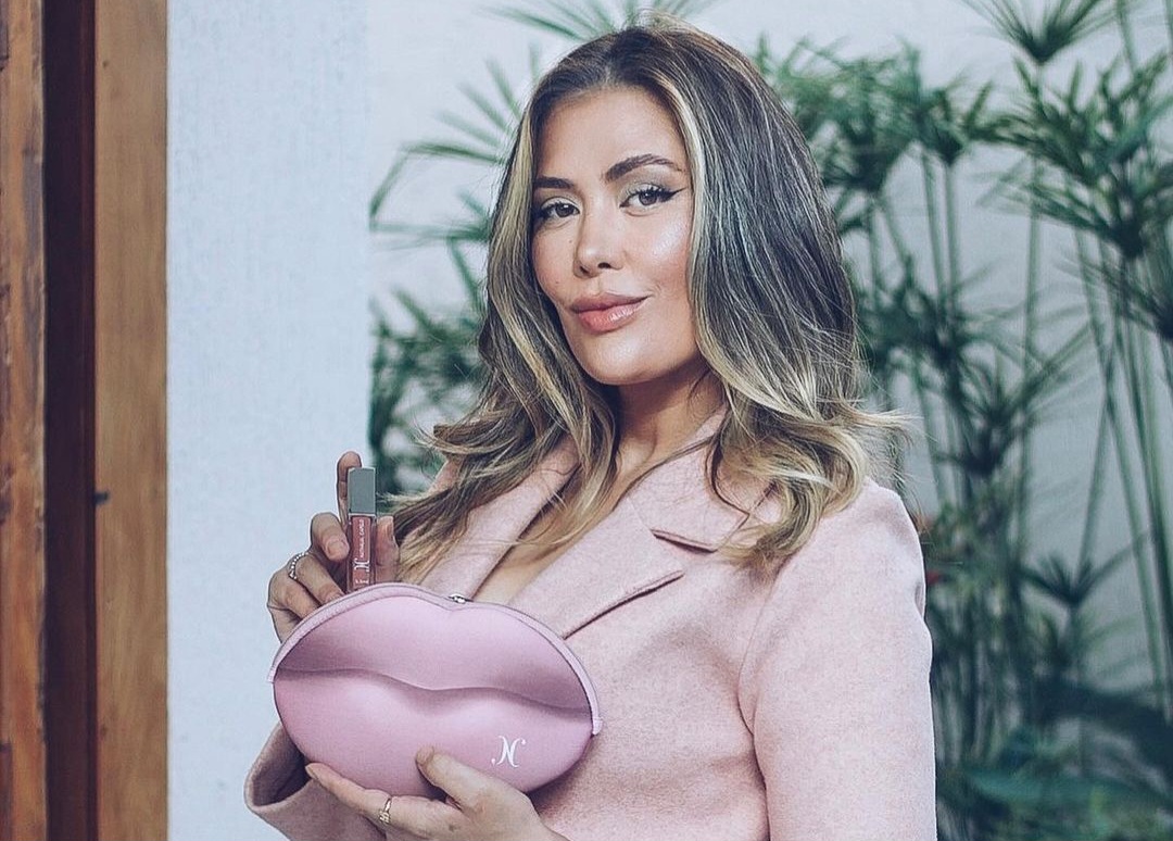 Empresária Nathalia Capelo compartilha dicas de presentes de maquiagem para o Dia dos Namorados<br> Empresária Nathalia Capelo compartilha dicas de presentes de maquiagem para o Dia dos Namorados<br>