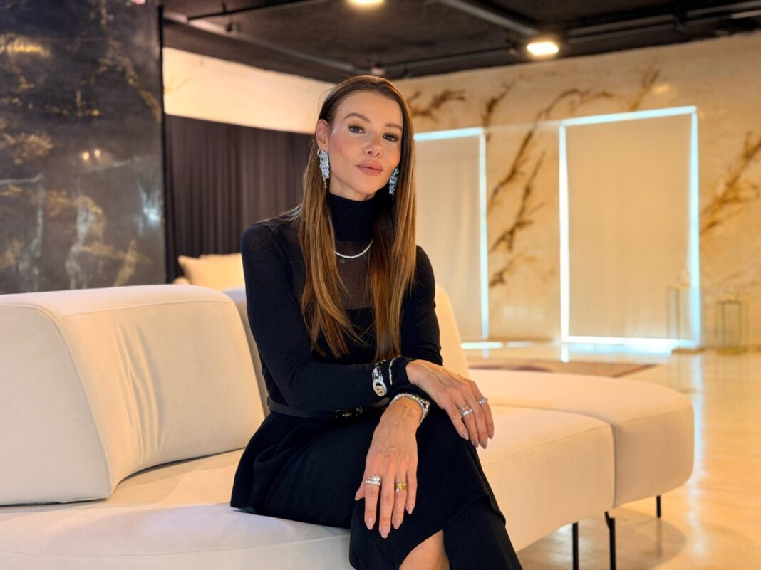 Andréia Mott Lança Livro E Anuncia A ‘Jornada Inabalável’ Para A Elite Feminina Em Junho Andréia Mott Lança Livro E Anuncia A ‘Jornada Inabalável’ Para A Elite Feminina Em Junho