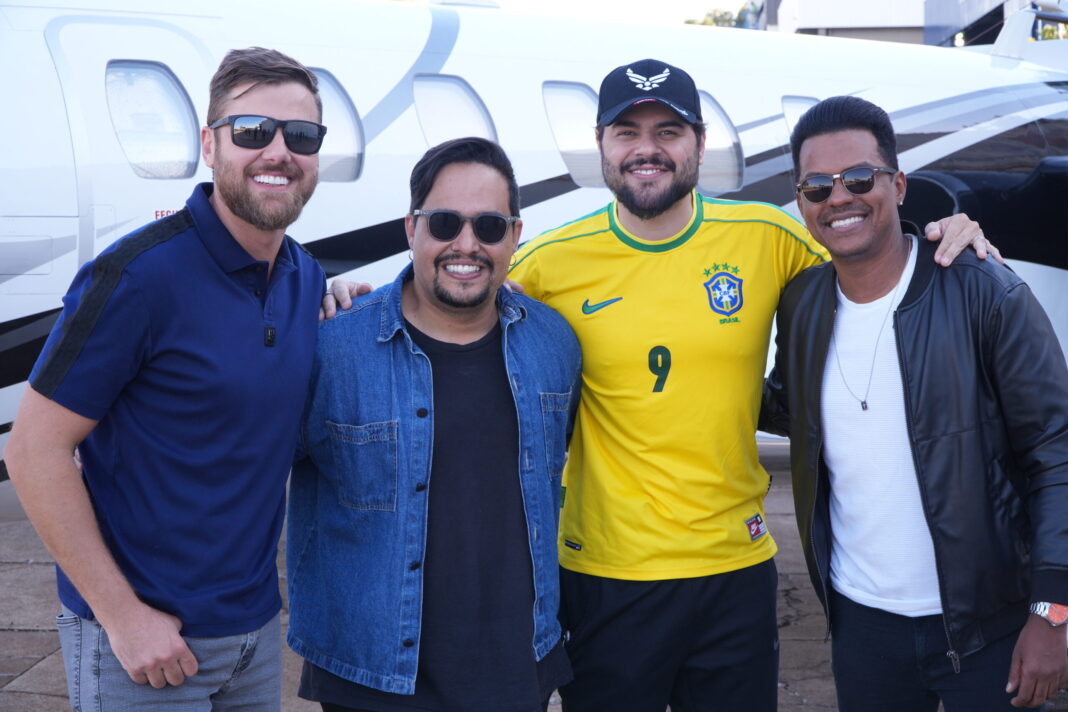 Zé Neto & Cristiano assumem gestão de Kleo Dibah & Rafael em anúncio do retorno definitivo da dupla Zé Neto & Cristiano assumem gestão de Kleo Dibah & Rafael em anúncio do retorno definitivo da dupla