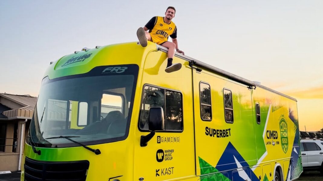 Jon Vlogs dá início ao Copathon, seu maior projeto de live IRL Jon Vlogs dá início ao Copathon, seu maior projeto de live IRL