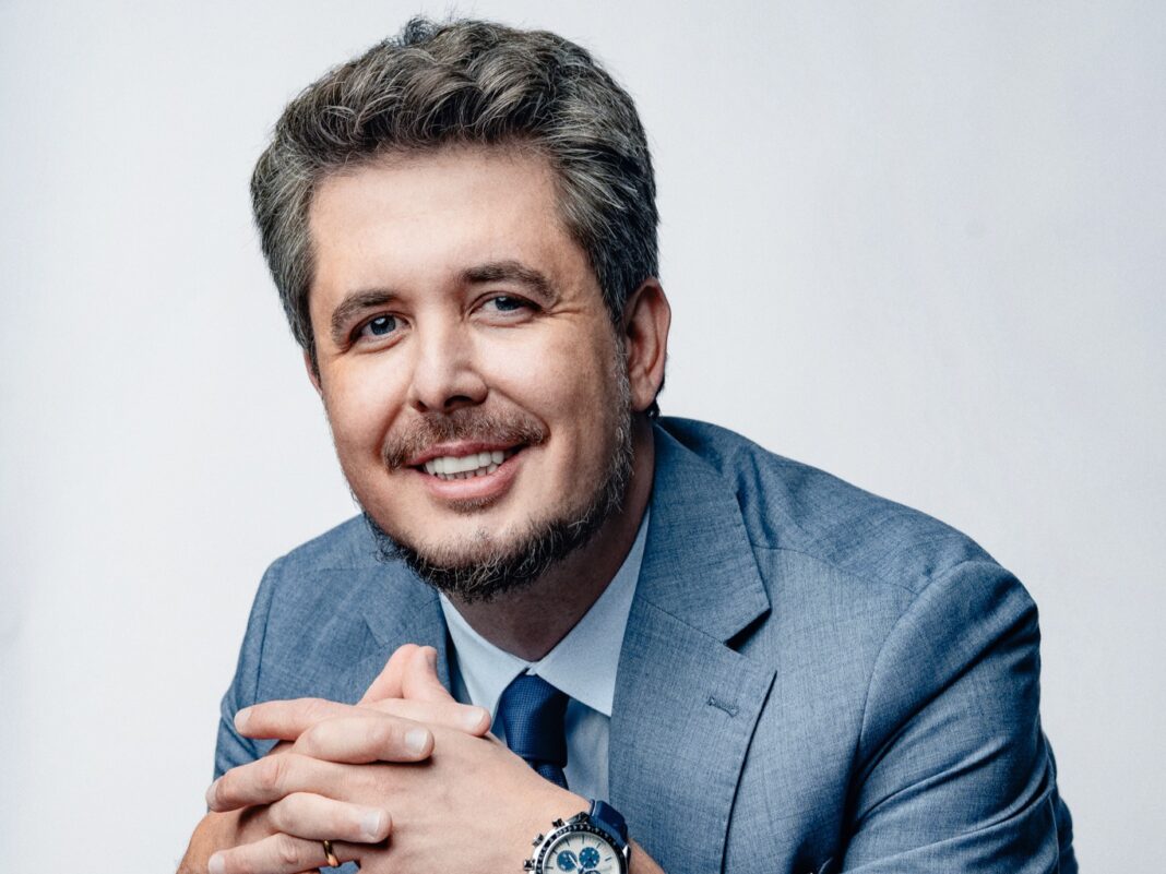 Além do Diploma: Por que a agilidade de aprendizado é a nova moeda do mercado Além do Diploma: Por que a agilidade de aprendizado é a nova moeda do mercado