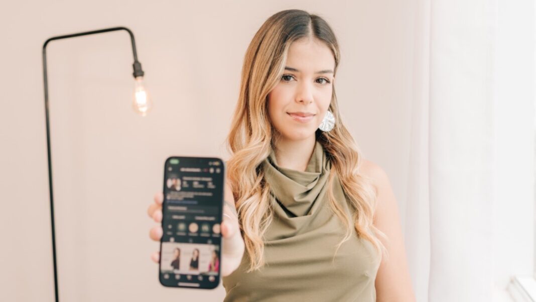 Contas suspensas nas redes sociais levam cada vez mais brasileiros à Justiça; advogada Eduarda Andrade de Ribeirão Preto atua em casos no Brasil todo envolvendo plataformas digitais Contas suspensas nas redes sociais levam cada vez mais brasileiros à Justiça; advogada Eduarda Andrade de Ribeirão Preto atua em casos no Brasil todo envolvendo plataformas digitais