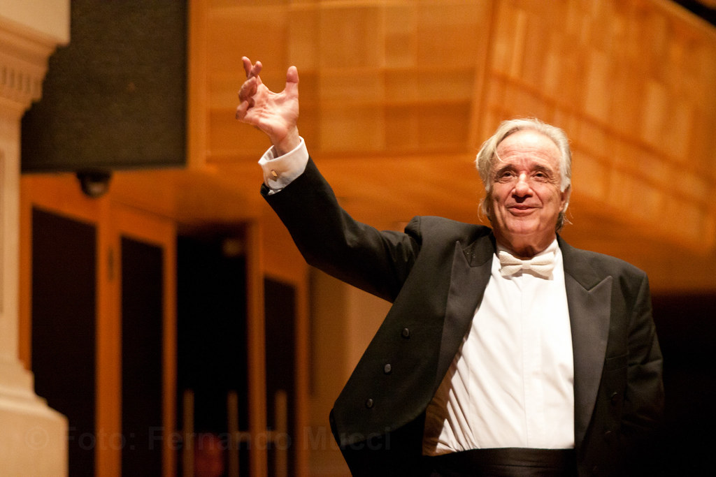 Maestro João Carlos Martins e Fundação Bachiana abraçam o projeto Criança de Visão Maestro João Carlos Martins e Fundação Bachiana abraçam o projeto Criança de Visão